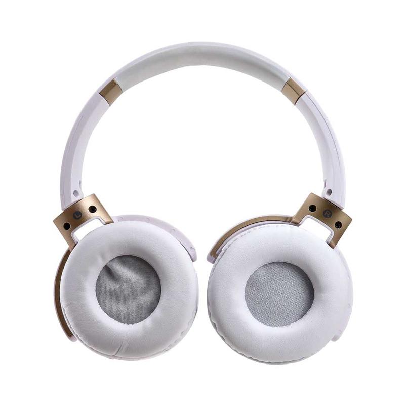 Customized Bluetooth headphone with touch of bamboo